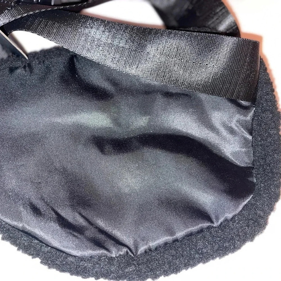 Apana cozy Sherpa belt bag - Picture 3 of 4